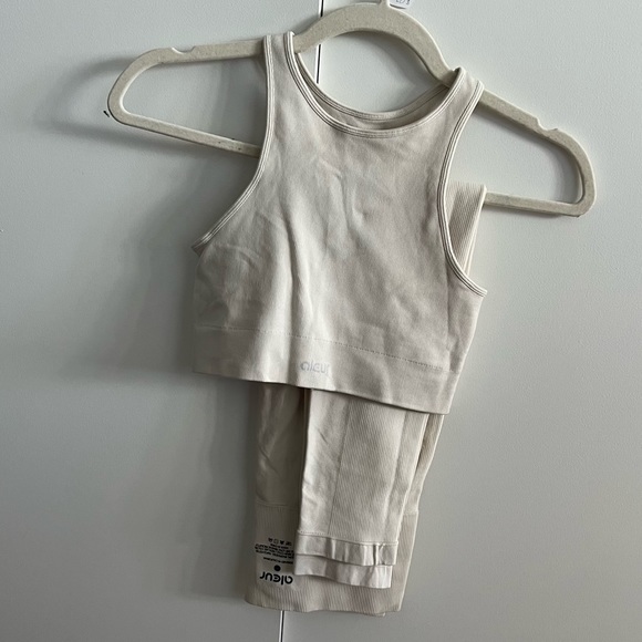 Aleur Matching Set - Picture 3 of 12